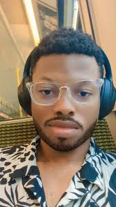 My name is Emmanuel Bakare I started coding recently and I am looking for  jobs in Software Engineering Please RT for reach 🙏