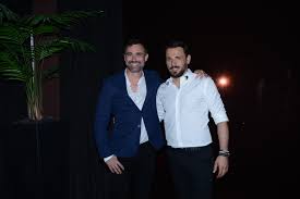 Ο νικοσ βερτησ στο yton the music show! Nikos Berths Poioi Diashmoi Diaskedasan To Sabbatokyriako Sto Yton Fwtografies