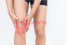 Pembedahan penggantian lutut seluruhnya bias mengatasi masalah pangapuran lutut anda. Lutut Sakit Nyeri Penyebab Dan Pengobatannya Klinik Patella