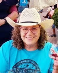 Karla Phelps's Instagram, Twitter & Facebook