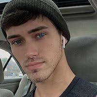 Jacob Dooley's Instagram, Twitter & Facebook