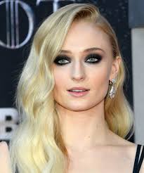 For Her 24th Birthday A Tribute To Sophie Turner S Most Iconic Looks Sophie Turner Black Smokey Eye Womens Makeup