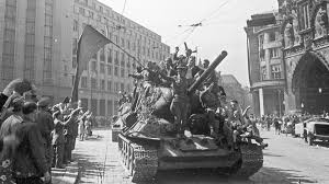 ¡las balas son de la segunda guerra mundial ! Asi Libero Europa El Ejercito Rojo Durante La Segunda Guerra Mundial Fotos Russia Beyond Es