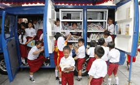 Menurut netty, anak sd tersebut sudah memiliki tukang ojek. Foto Perpustakaan Keliling Tumbuhkan Minat Baca Dengan Pinjam Buku