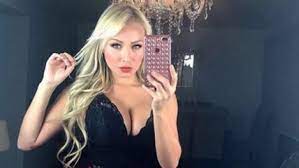 La conejita playboy, daniella chávez, cumplió con su deber cívico ayer y fue vocal de mesa del colegio leonardo da vinci en las condes. Daniella Chavez Fue Designada Vocal De Mesa Sali Premiada Cooperativa Cl