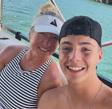 never a bad show in visalia. love this city and love these people. big  shoutout to Ian Bagg for putting