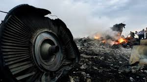 Malaysia airlines flight 17 (mh17) was a scheduled passenger flight from amsterdam to kuala lumpur that was shot down on 17 july 2014 while flying over eastern ukraine. Todesflug Mh17 Den Tatern Auf Der Spur Zdfmediathek