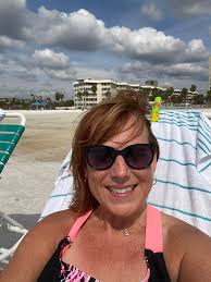 17 movers and shakers in Sunday Zumba mash-up