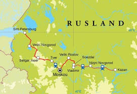 De stad is als een groot openluchtmuseum met mooie straten. Rondreis Rusland 18 Dagen Djoser