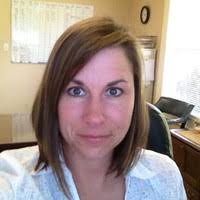 Laura Arrowood's Instagram, Twitter & Facebook