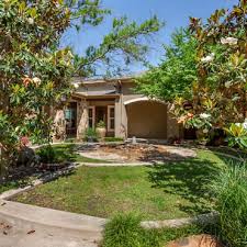 A unique apartment home awaits you. Apartments Under 1500 In Dallas Tx Apartmentguide Com