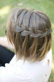 Simple And Cute Short Hair Styles For Travel Idee Coiffure Cheveux Court Coiffures Cheveux Courts Coiffure