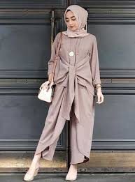 Aneka Style Kondangan Hijab Yang Nggak Bakal Bikin Kamu Mati Gaya Sebetulnya, memilih model baju kondangan bukanlah hal yang rumit. aneka style kondangan hijab yang nggak