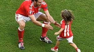 Jun 17, 2021 · waliserin bonnie tyler: Em 2016 Platzverbot Fur Spieler Kinder Hat Die Uefa Nichts Wichtigeres Zu Tun Augsburger Allgemeine