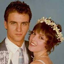 Pat Benatar And Neil Giraldo Wedding Pat Benatar Celebrity Weddings Pop Rock Music