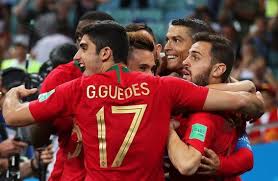 Hoy jugaremos el partido de la uefa nations league que enfrentará a inglaterra contra españa. Semana Inglesa Portugal Vs Espana El Mejor Partido En Lo Que Va Del Mundial Jersey Sports Sports Jersey