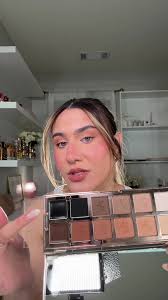 una paleta a la que le sacaré demasiado provecho🤝🏼🤎 @Patrick Ta Beauty  major dimension III #patricktabeauty #patricktamajordimentioneyeshadow  #makeupreview #maquillaje #reviewdemaquillaje