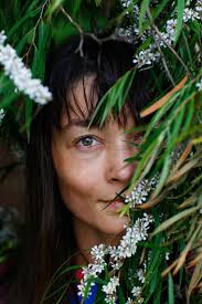 Singer, Creator, Artist, San Francisco, USA — WOW Woman