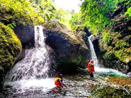 Yah, curug nini memang tidak terlalu tinggi. 10 Tempat Wisata Di Purbalingga Yang Sangat Istimewa