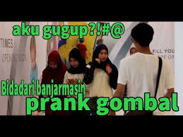 Kam ngenca si kuarapken, dalam bahasa indonesia kalimat ini berarti hanya kau yang selalu kuharapkan. Gombal Cewe Amuntai Ceweknya Manis Banget Bahasa Banjar Banjarmasin Kalimantan Selatan Indonesia Youtube