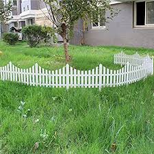 Ein zaun für den garten kann ein toller sichtschutz für ihr grundstück sein und schafft privatsphäre. Bureze 33cm Kunststoff Weiss Einsteckbarer Zaun Garten Dekorations Zaun P 917105 Html 33cm Kunststoff Weiss Steckzaun Garten Dekoration Zaun Garten Deko Zaun Amazon De Garten