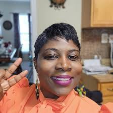 Lynda Dyson's Instagram, Twitter & Facebook