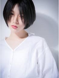 bliss上尾 黒髪でモード クールに 前下がり大人ボブz l019859704 カバーヘア ブリス 上尾西口店 cover hair bliss のヘアカタログ ホットペッパービューティー 黒髪メイク モード ヘアスタイル ヘアスタイル