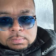 Lonnie Rainey's Instagram, Twitter & Facebook