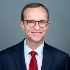 Ronnie Kurtz's Instagram, Twitter & Facebook