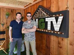 Many homeowners feel they have to do all the property brothers paint colors first before it in the bedroom. Property Brothers Reveal Two Colors You Should Never Paint Your House Here S Why