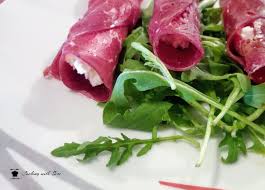 1 mazzetto di erba cipollina. Involtini Di Bresaola E Philadelphia E Rucola Cooking With Sere