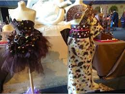 These Gowns Are Featooned W Chocolate As Part Of An Annual Salon Du Chocolat The Chateau Vaux Le Vicomte Near Melun Fran Paris Breakfast Paris Paris Dream