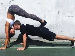 Pin By Sengjia Ying On Photoshoot Couples Yoga Couples Yoga Poses Partner Yoga Poses