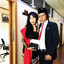 Tips and triks lulus ujian nasional diposting oleh eni indah tri wardani di 06.04 tidak ada komentar: Istri Adian Ucapkan Terima Kasih Pada Masyarakat Atas Doanya