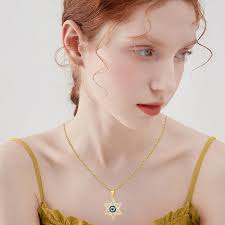 Amazon.com: Wbreaz Collar de estrella de David, collar de mal de ojo,  collar de tercer ojo, colgante de estrella mesiánica judía de David,  estrella de David de Nazar, mal de ojo, regalo