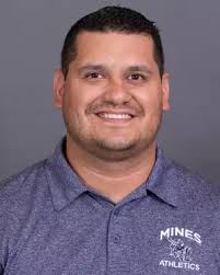 Isaiah Castilleja's Instagram, Twitter & Facebook