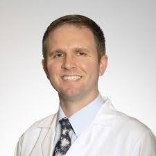 Simone Shaw's Instagram, Twitter & Facebook