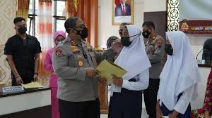 Purwosari dan stasiun wonogiri tidak diketahui kapan, ini sudah usang namun papan tulis dan. Polres Wonogiri Launching Program Aku Sedulurmu Bagi Yatim Piatu Korban Covid 19 Tribun Jateng