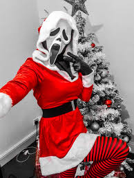 Self cosplay] Ghostface wishes you a scary Christmas : rdeadbydaylight