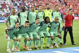 Interestingly, a variation on cymru can also be found outside wales. Bilderstrecke Zu Wales Spieler In Der Einzelkritik Nach 0 2 Gegen Portugal Bild 2 Von 15 Faz