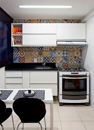 Pois pelo espaço reduzido pequenos detalhes já serão o suficiente para compor a. Cozinhas Decoradas 30 Ideias Originais Para Voce Se Inspirar Limaonagua