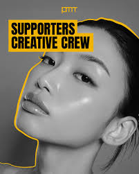 레티놀볼륨립세럼튜브 로 완성하는 데일리 레티놀 립 케어💋 이제 립 케어도 스타일리시하게! ✓ 주머니에 쏙, 가방 속에 쏙! 감각적인  디자인의 가벼운 튜브형으로 외출할 때도, 여행할 때도 원할 때 언제든 입술에 촉촉함을 선사해보세요. Daily