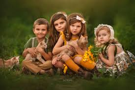 Everyone is going crazy about the sunflower bloom. Family Photoshoot In Apple Orchard And Sunflower Fields But Natural Photography