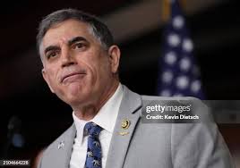 2,443 Andrew Clyde Photos & High Res Pictures