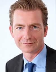 Disrupt Your Career: How to Navigate Uncharted Career Transitions and  Thrive: Tirard, Antoine, Claire Harbour-Lyell: 9781387167159: Amazon.com:  Books