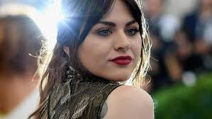 Find videos, pics and articles on frances bean cobain here. Flugzeug Drama Frances Bean Cobain Hatte Todesangst