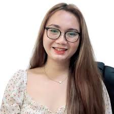 Sydney D., With 10 years of experience as an English language educator, I  bring extensive expertise and a strong passion for language instruction.