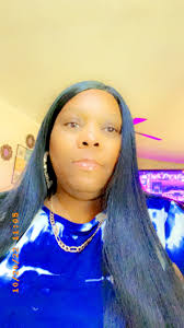 Earline Henry (@user93819838)