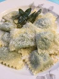 Mi sono divertita a realizzare i quadrucci all'uovo, la pasta all'uovo con farina di ceci e la pasta integrale all'uovo. Pin Su Pimi Piatti