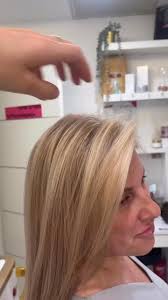 Блонд это всегда роскошь, он придает неповторимое очарование и  элегантность😻📍Если вы все еще в поиске своего мастера, то приглашаю вас  познакомиться 🫶🏻💇🏼‍♀️Окрашивания без стыков, полос и пятен. ...